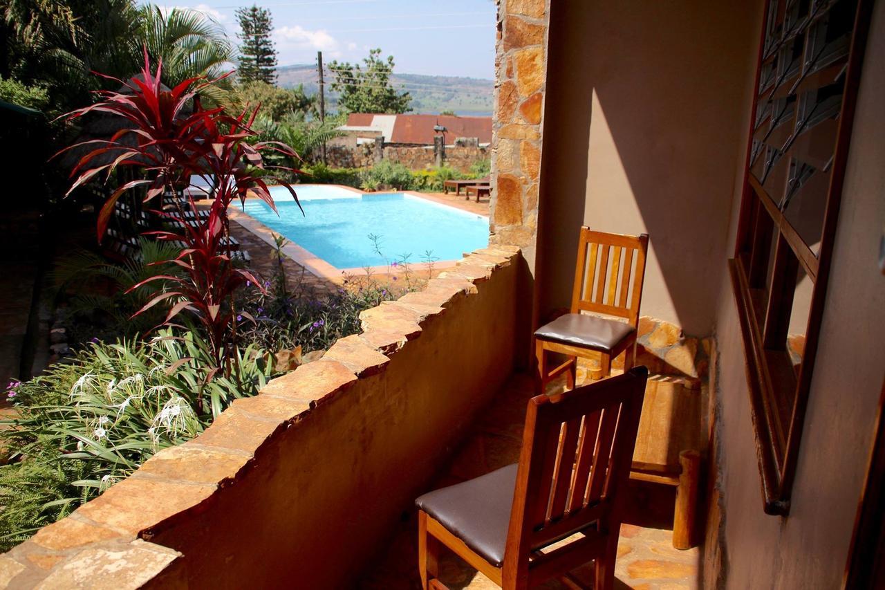 Surjios Guest House Jinja Exterior foto